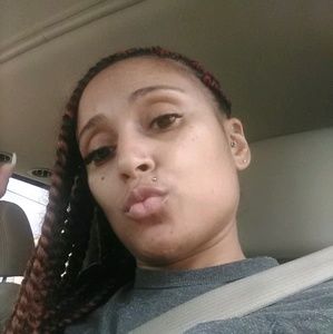 Meet your Posher, April